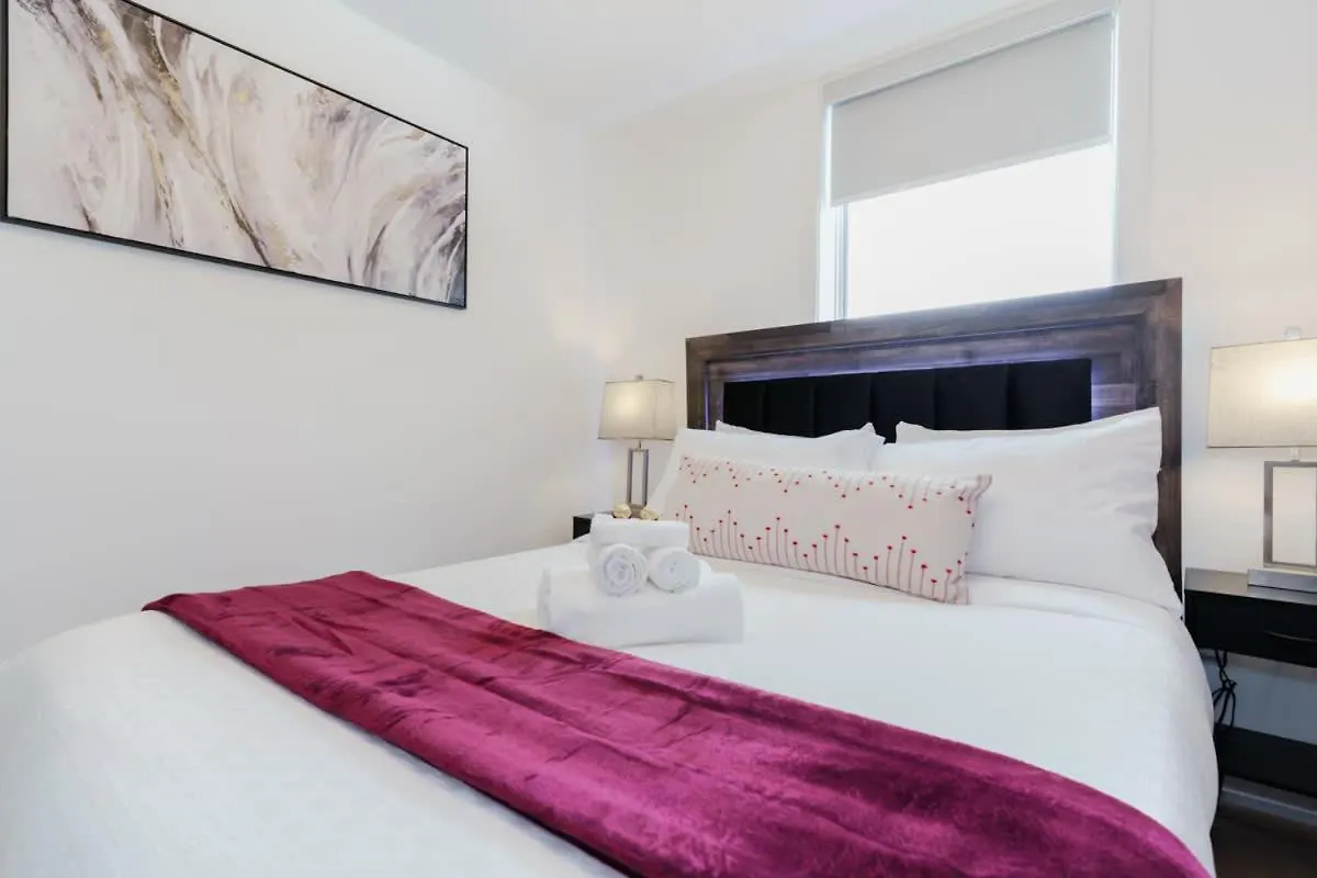Spacious 3Br Suite For 10 W Patio Heart Of 토론토