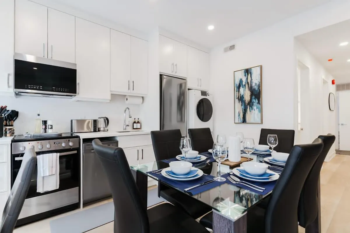Spacious 3Br Suite For 10 W Patio Heart Of 토론토 0*,  캐나다